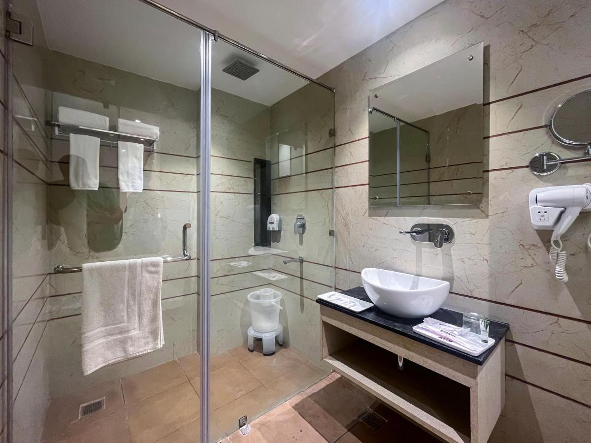אמריצר Hotel Classio Royale מראה חיצוני תמונה